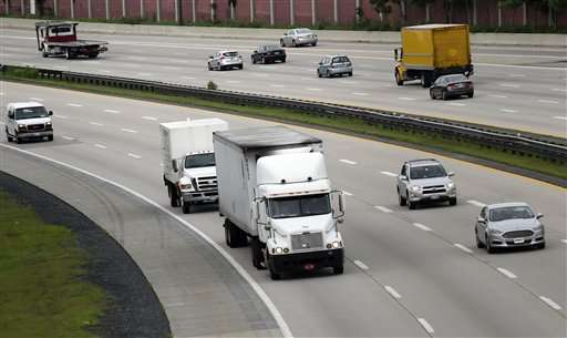 US proposes tougher fuel-efficiency standards for trucks