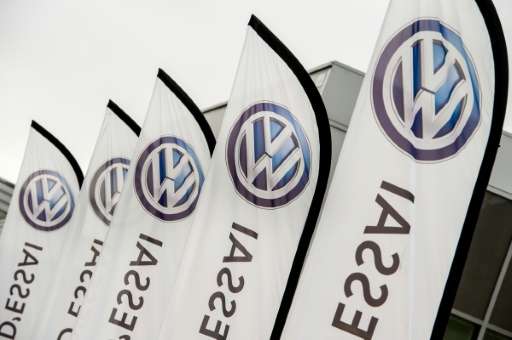 Volkswagen has informed clients in France that  early next year it will begin recalling vehicles to remove its pollution-cheatin