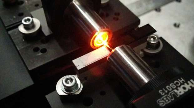 Research team 'activates' photonic chip for communication with light