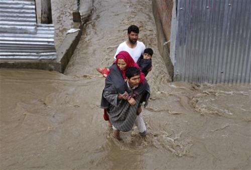 Flood alerts issued in Kashmir as rivers cross danger mark