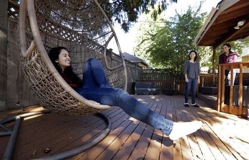 Free housing, other efforts try to attract women to tech
