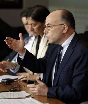 French minister meets with Google, Facebook, Twitter