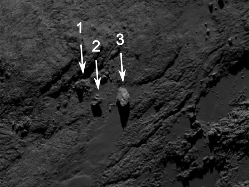 OSIRIS discovers balancing rock on 67P