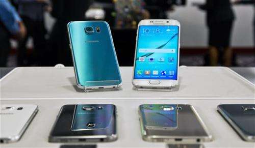 Samsung ditches plastic design, adds mobile pay in new phone