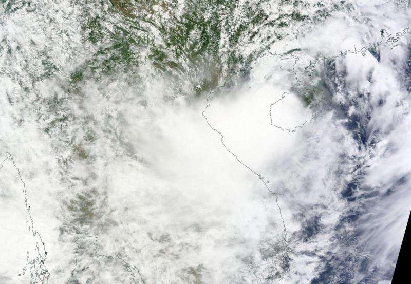 NASA sees Tropical Storm Kujira move into the Gulf of Tonkin