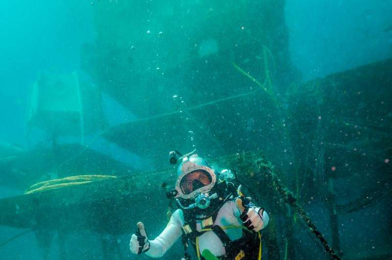 ESA astronauts prepare for underwater training