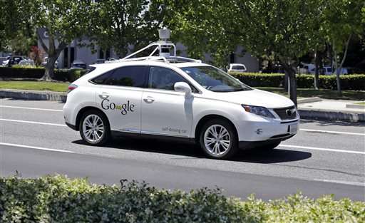 Google acknowledges 11 accidents with its self-driving cars