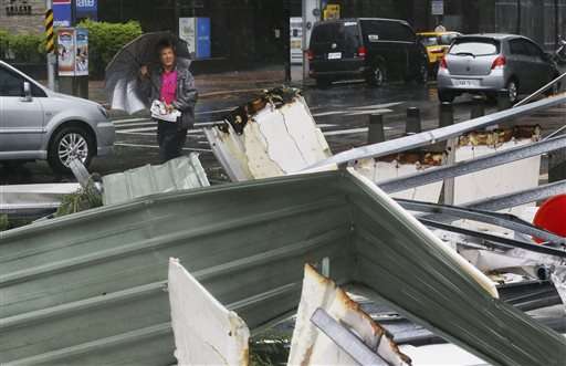 Typhoon threatens China after 10 dead or missing in Taiwan