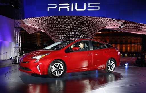 Toyota promises better mileage and ride with Prius hybrid