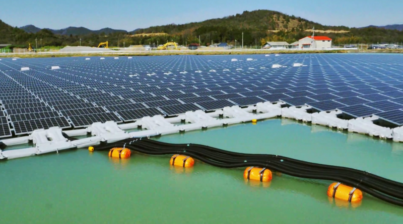 Japan has floating solar power plants in Hyogo Prefecture