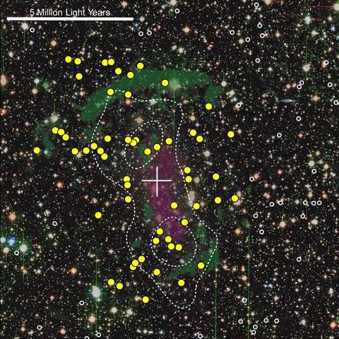 Neutral hydrogen gas in galaxy clusters