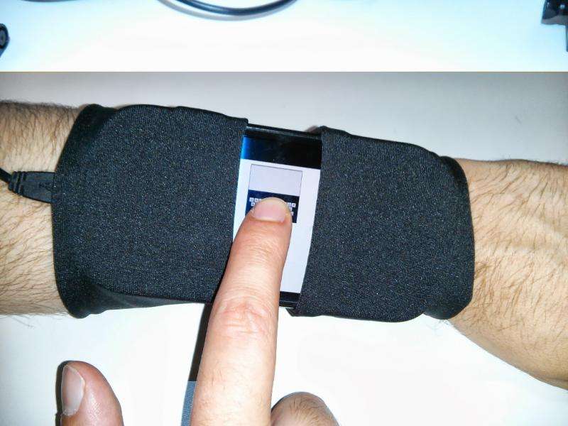 Researchers design new tiny QWERTY soft keyboards for wearable devices