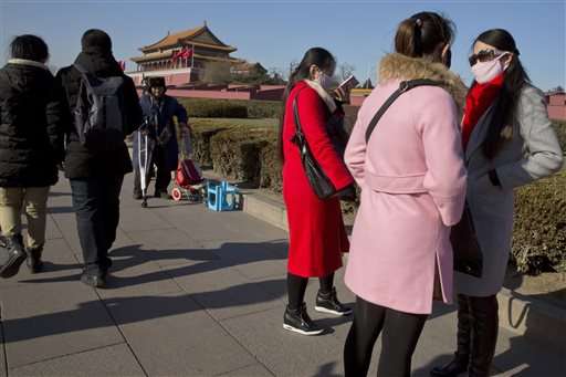 Beijing issues 2nd smog red alert of the month