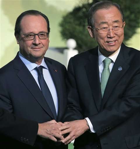 Leaders of warming Earth meet in Paris to cut emissions (Update)