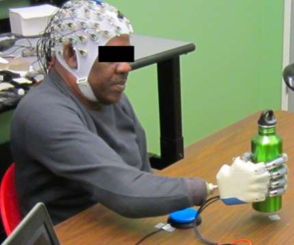 University of Houston researchers build brain-machine interface to control prosthetic hand