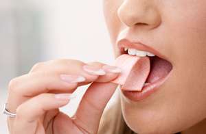 New research shows chewing gum could remove that stuck record in your head