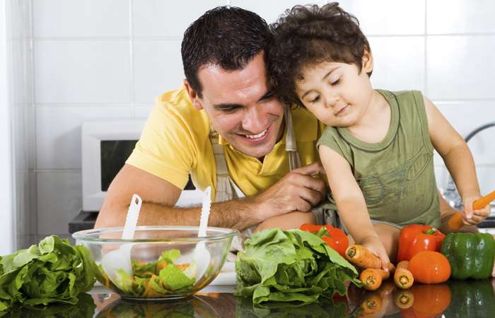 9 tips for parents and kids on how to stay healthy over the summer