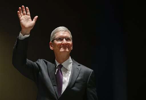 Apple boss Cook says he'll resist UK government spy law plan