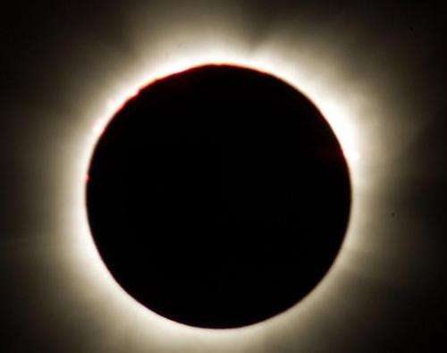A total eclipse of the sun seen from Zimbabwe in 2001