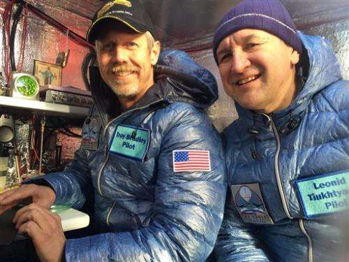 Balloon pilots arrive in New Mexico after historic flight