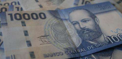 Cash remains king in Chile but its days could be numbered