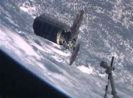 Christmas delivery: 1st shipment in months at space station