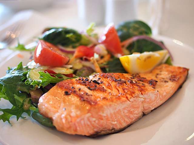 Consumers missing out on health benefits of seafood consumption