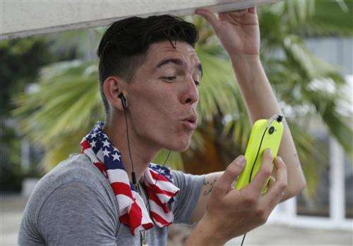 Cuba allows rare free public Wi-Fi at Havana cultural center