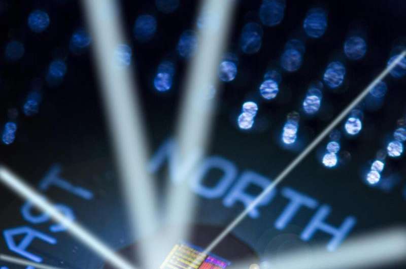 Engineers demo first processor that uses light for ultrafast communications