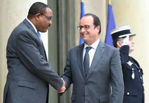 Ethiopian Prime Minister Hailemariam Dessalegn (L), pictured with French President Francois Hollande on November 10, 2015, said 