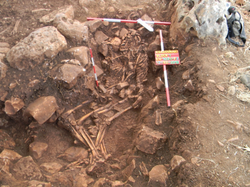 Excavation reveals ancient town and burial complex in Diros Bay, Greece