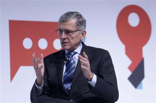 FCC head defends Internet neutrality rules on the road