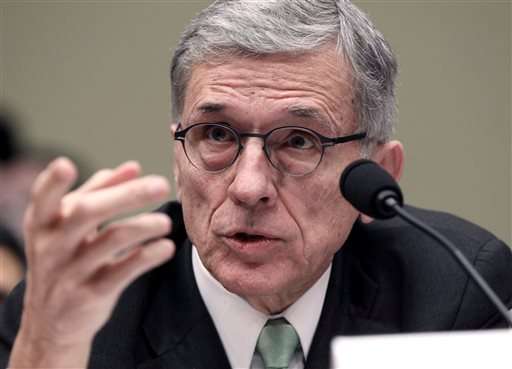 FCC head unveils proposal to narrow 'digital divide'