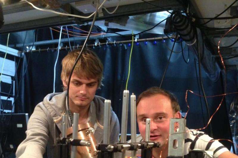 Freezing single atoms to absolute zero with microwaves brings quantum technology closer