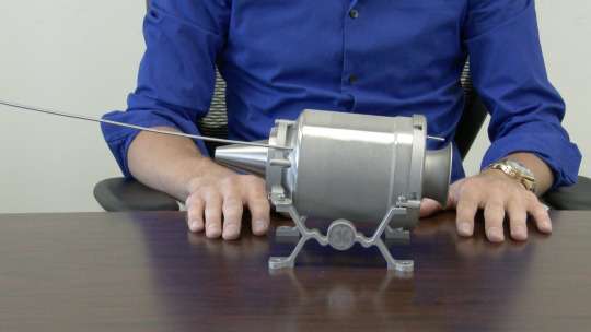 GE engineers make engine using additive manufacturing process