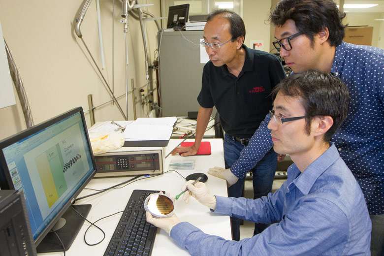 Graphene key to dense, energy-efficient memory chips, engineers say