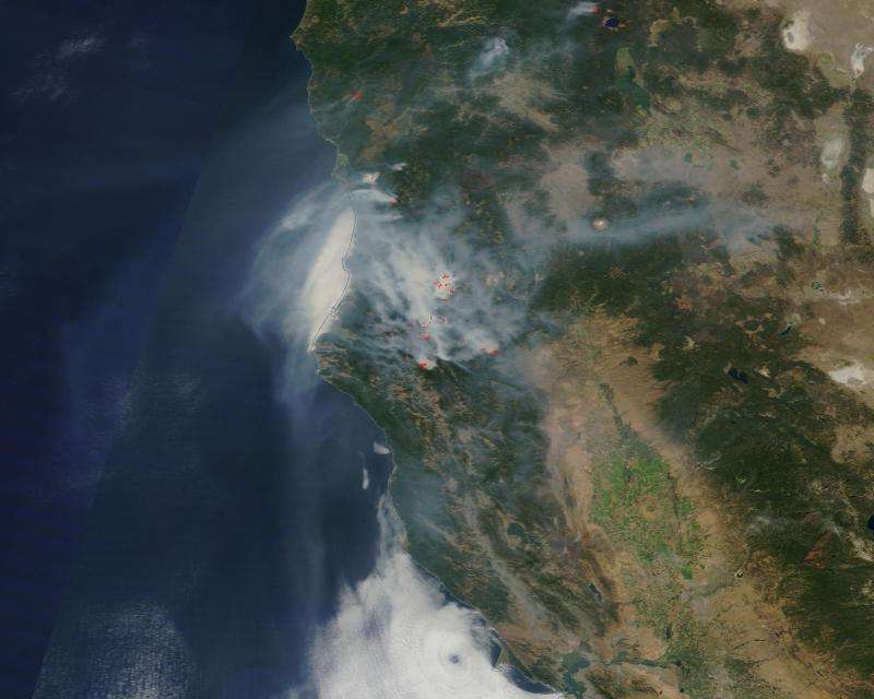 Image: Blanket of smoke from Northern California fires