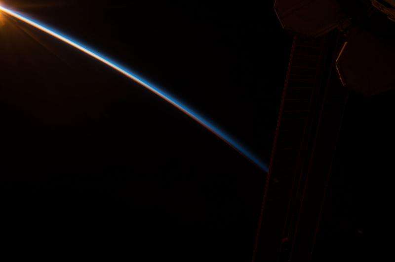 Image: Good night from space