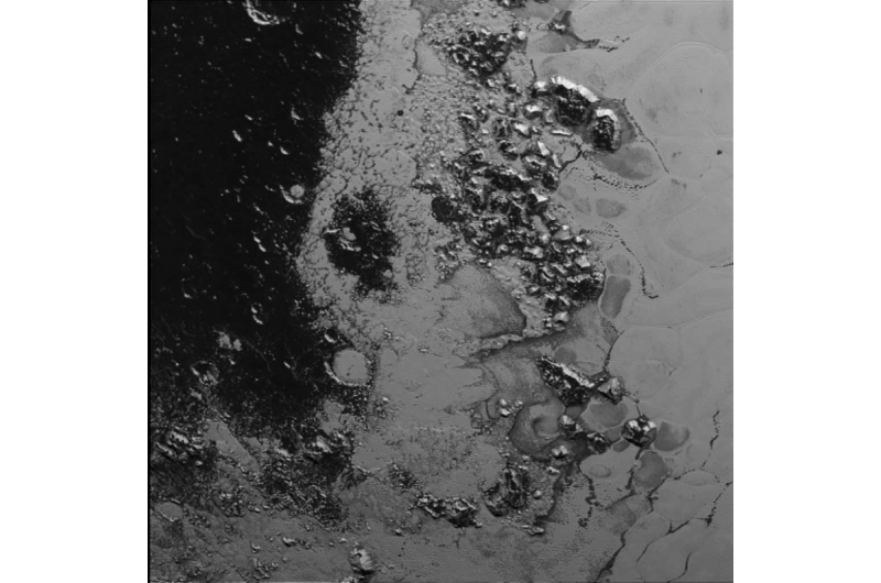 Image: NASA’s New Horizons finds second mountain range in Pluto’s ‘Heart’