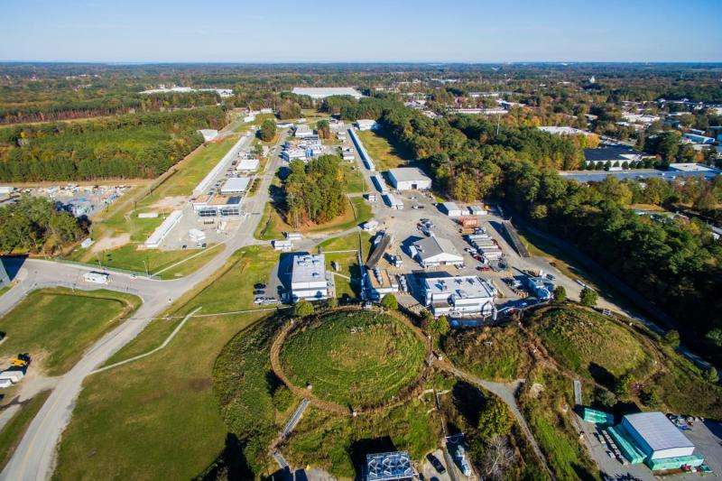 Jefferson Lab Accelerator delivers its first 12 GeV electrons