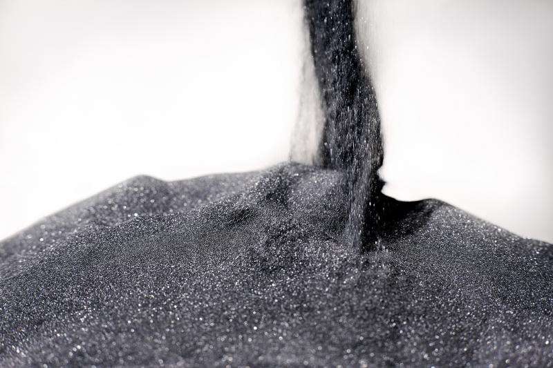 Material improves the combustion efficiency of waste and biomass