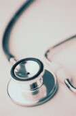 Med students, residents rarely perform stethoscope hygiene