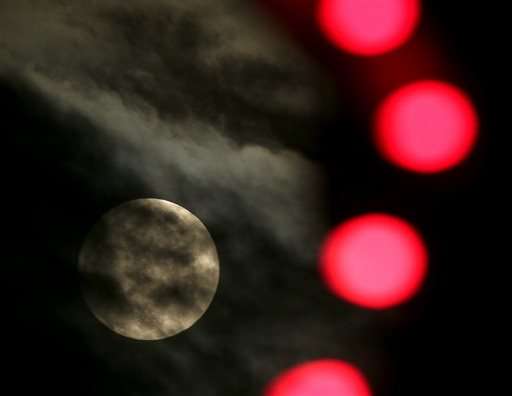 Merry Moon: Rare full moon on Christmas Day