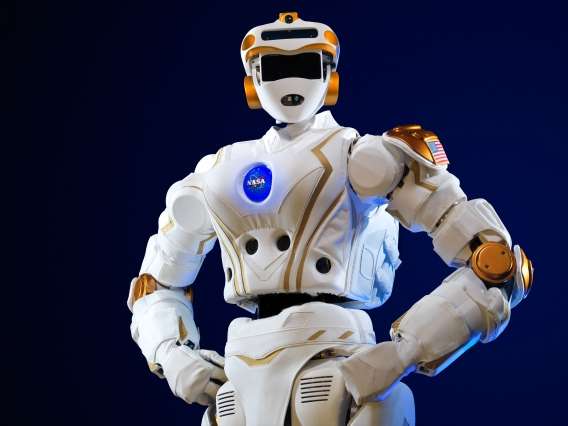 NASA gives MIT a humanoid robot to develop software for future space missions