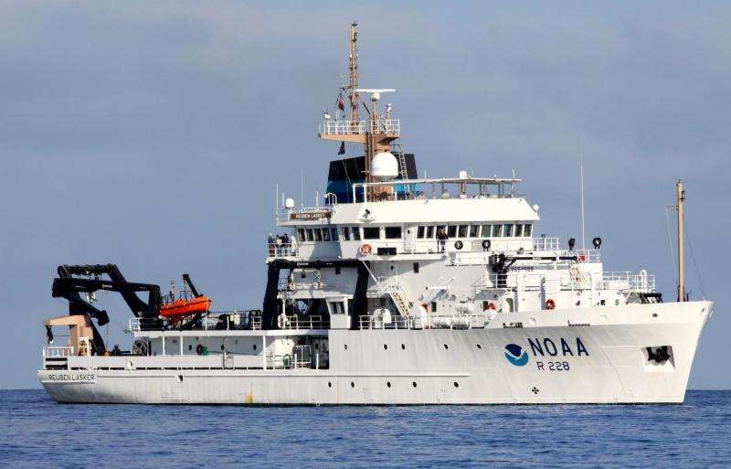Newest NOAA fisheries survey ship begins West Coast and Alaska whale survey
