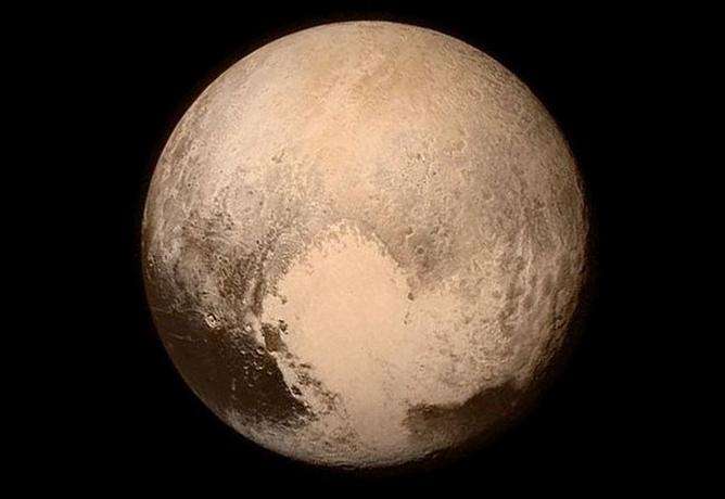 New Horizons finally gets up close with Pluto – for 15 minutes