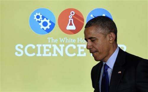 Obama, wowed by young scientists, announces new STEM pledges