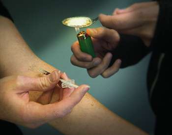 On the rise: Painkiller abusers who also use heroin
