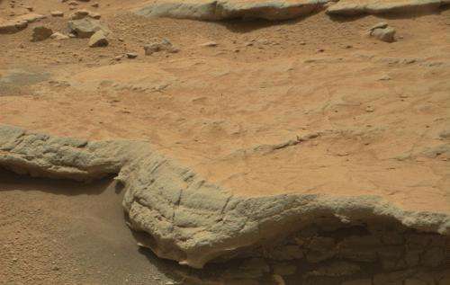 Potential signs of ancient life in Mars rover photos