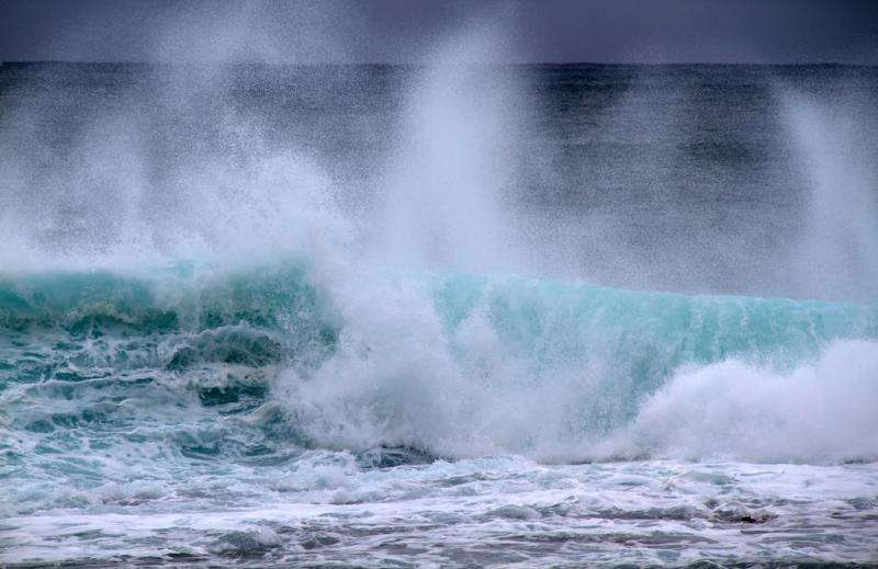 Salty sea spray affects the lifetimes of clouds, researchers find